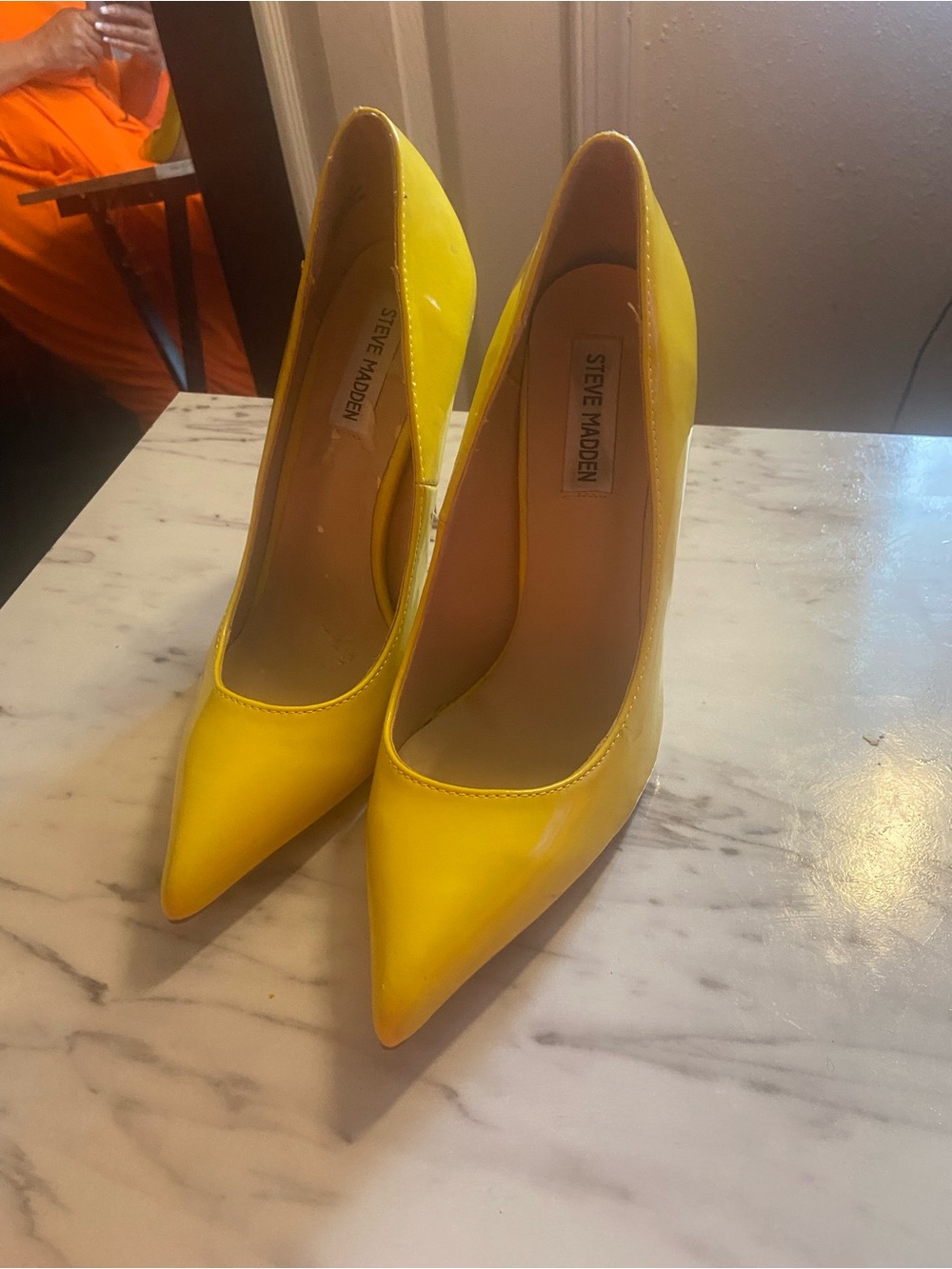 Steve Madden Yellow Patent Pointed Pumps